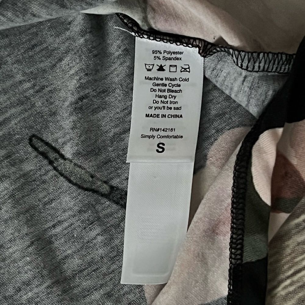LularoeĀ TankĀ Topāā - Picture 4 of 5